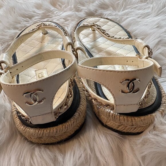 Chanel Cream Leather Sandals with Chain detail Size 39 - Picture 7 of 16
